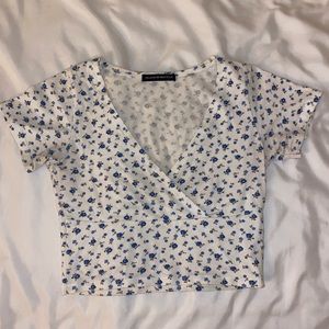 Brandy melville crop top